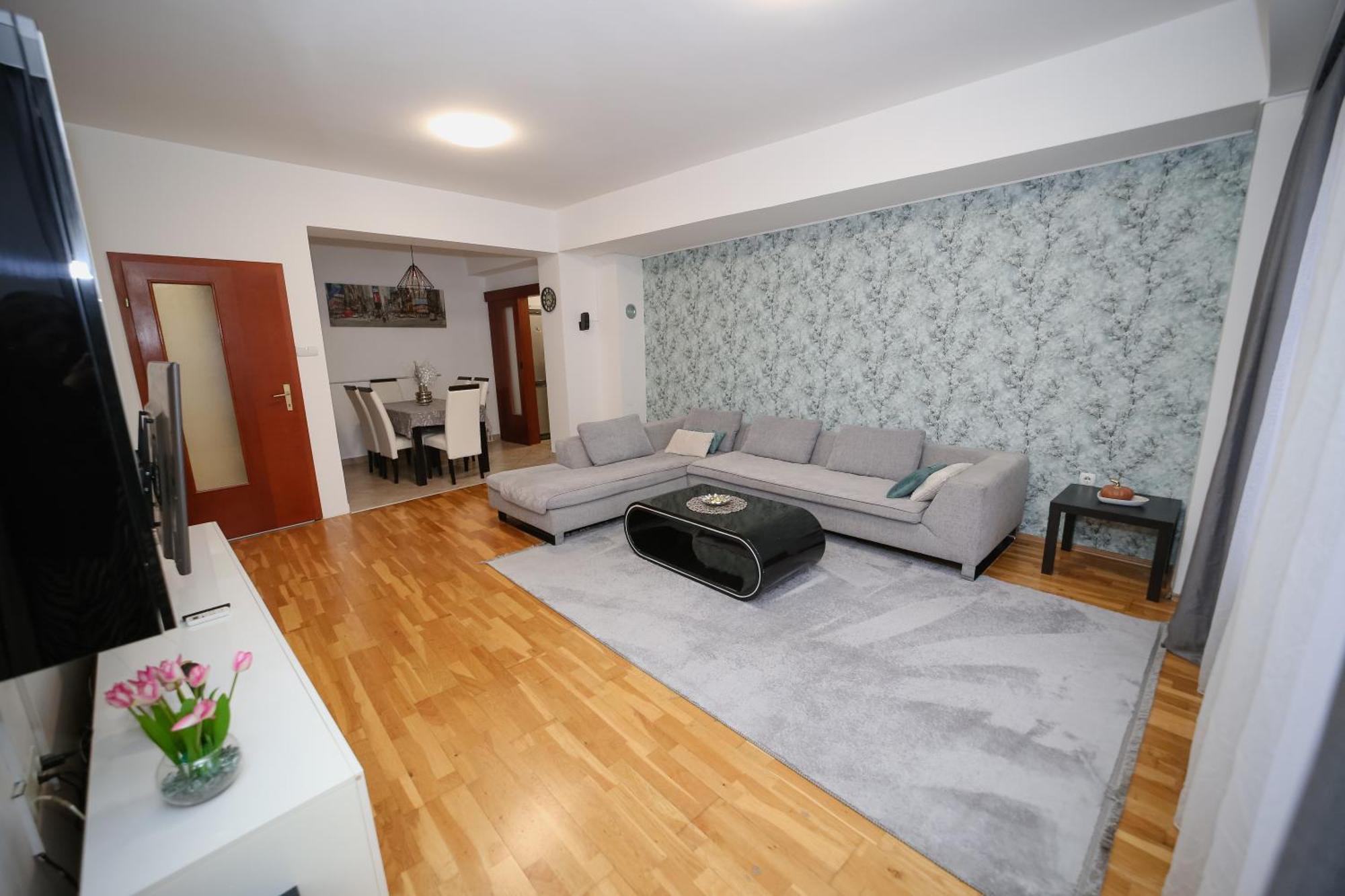 Iva Lux Stan Na Dan Apartment Banja Luka Exterior photo