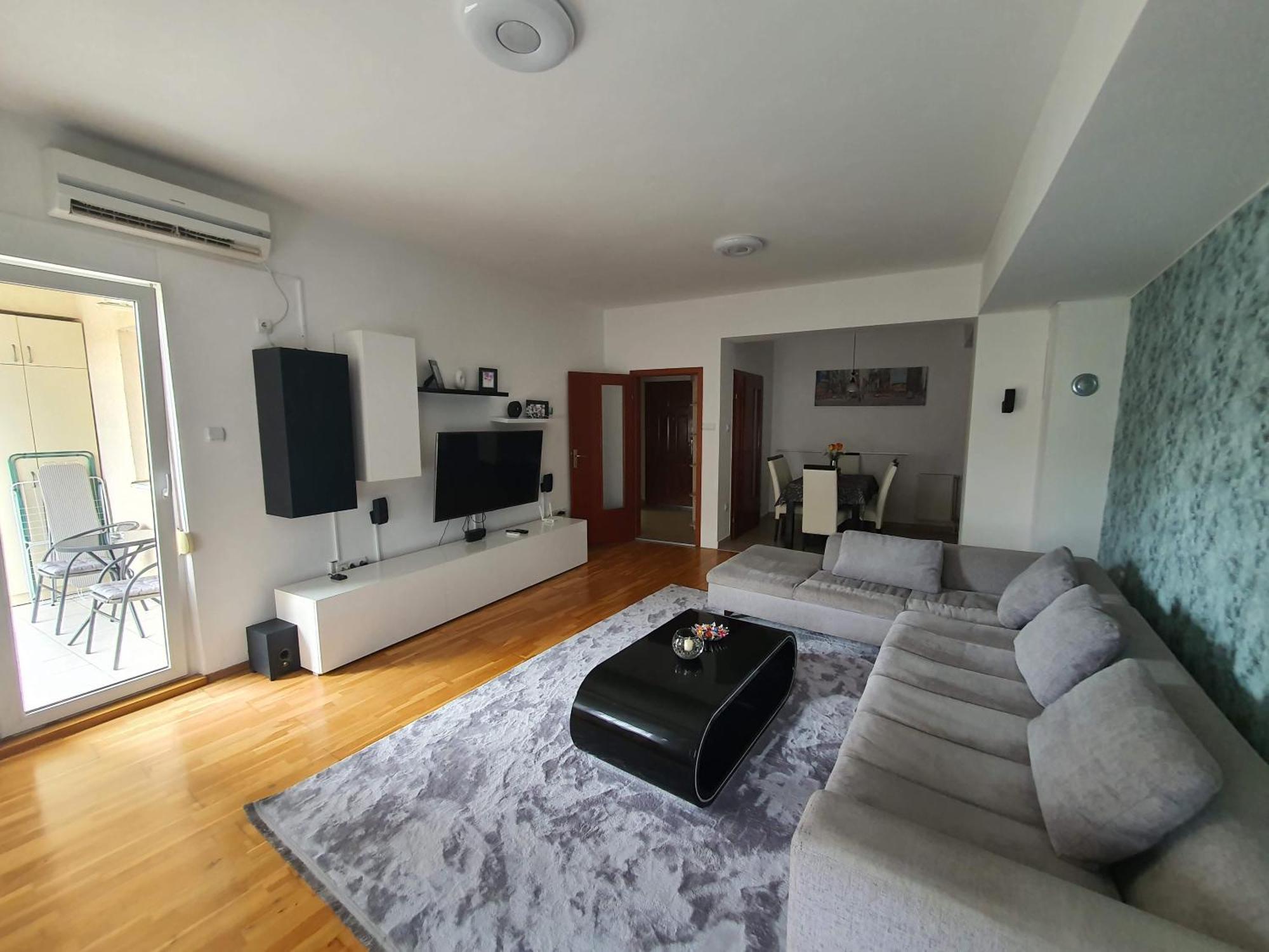 Iva Lux Stan Na Dan Apartment Banja Luka Exterior photo